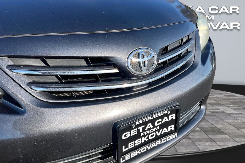 Used 2013 Toyota Corolla LE FWD image 25