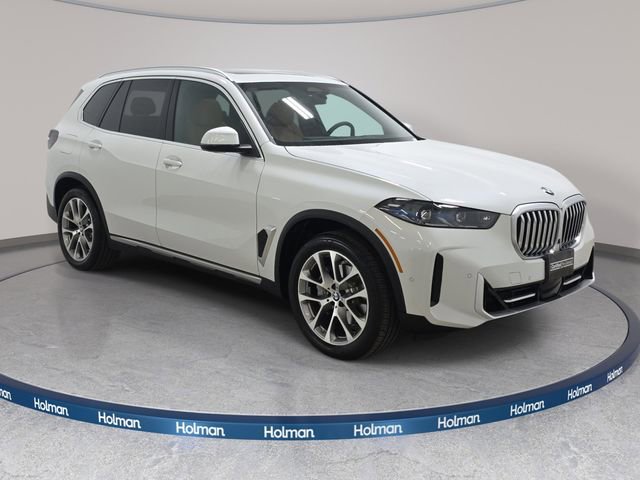 Certified 2024 BMW X5 xDrive40i w/ Premium Package image 3