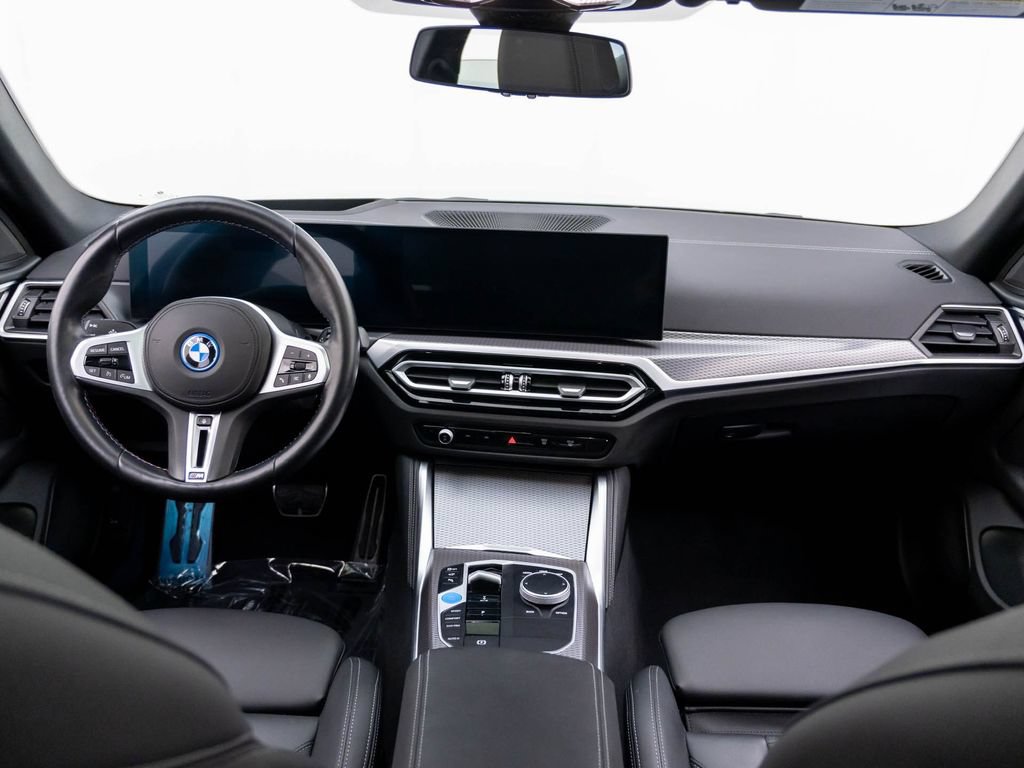 Used 2023 BMW i4 M50 w/ Premium Package AWD/4WD image 9