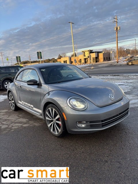 Used 2012 Volkswagen Beetle 2.0T image 1