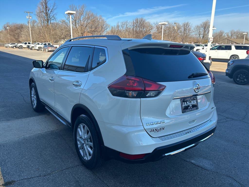 Used 2018 Nissan Rogue SV image 7