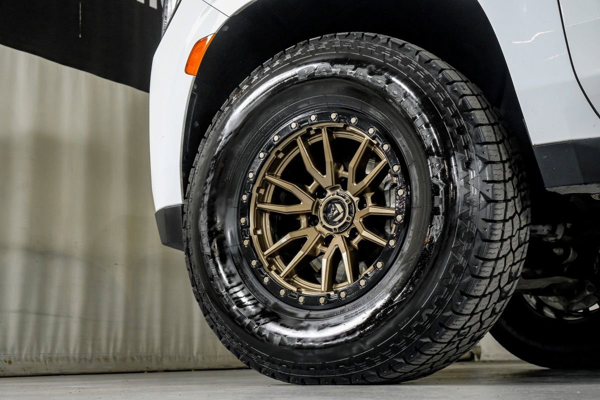 Used 2022 GMC Yukon SLE w/ Max Trailering Package image 51