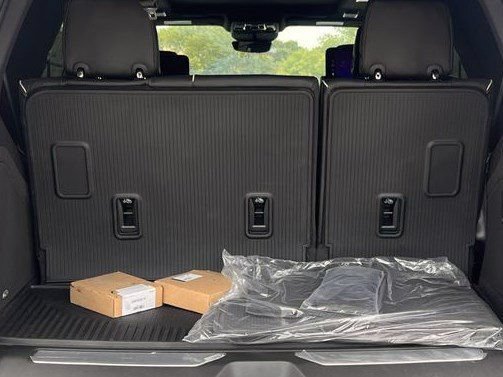 New 2026 Cadillac Escalade Platinum Sport w/ LPO, ONYX Package AWD/4WD image 27