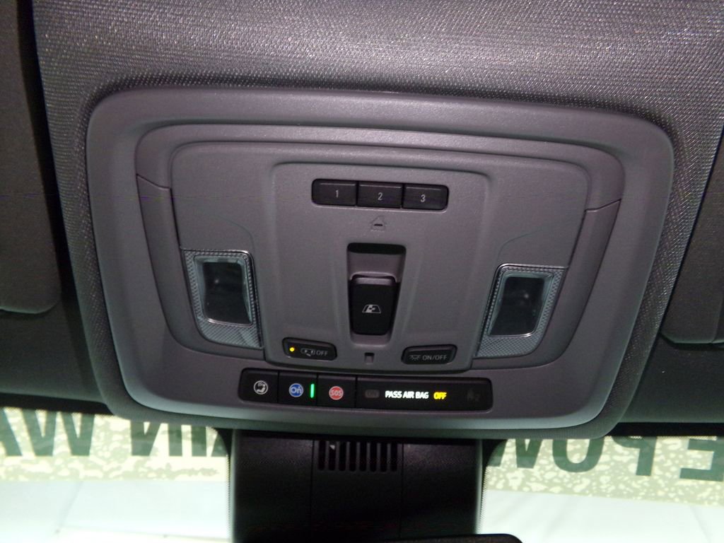 New 2026 GMC Sierra 2500 SLT w/ SLT Premium Package image 17