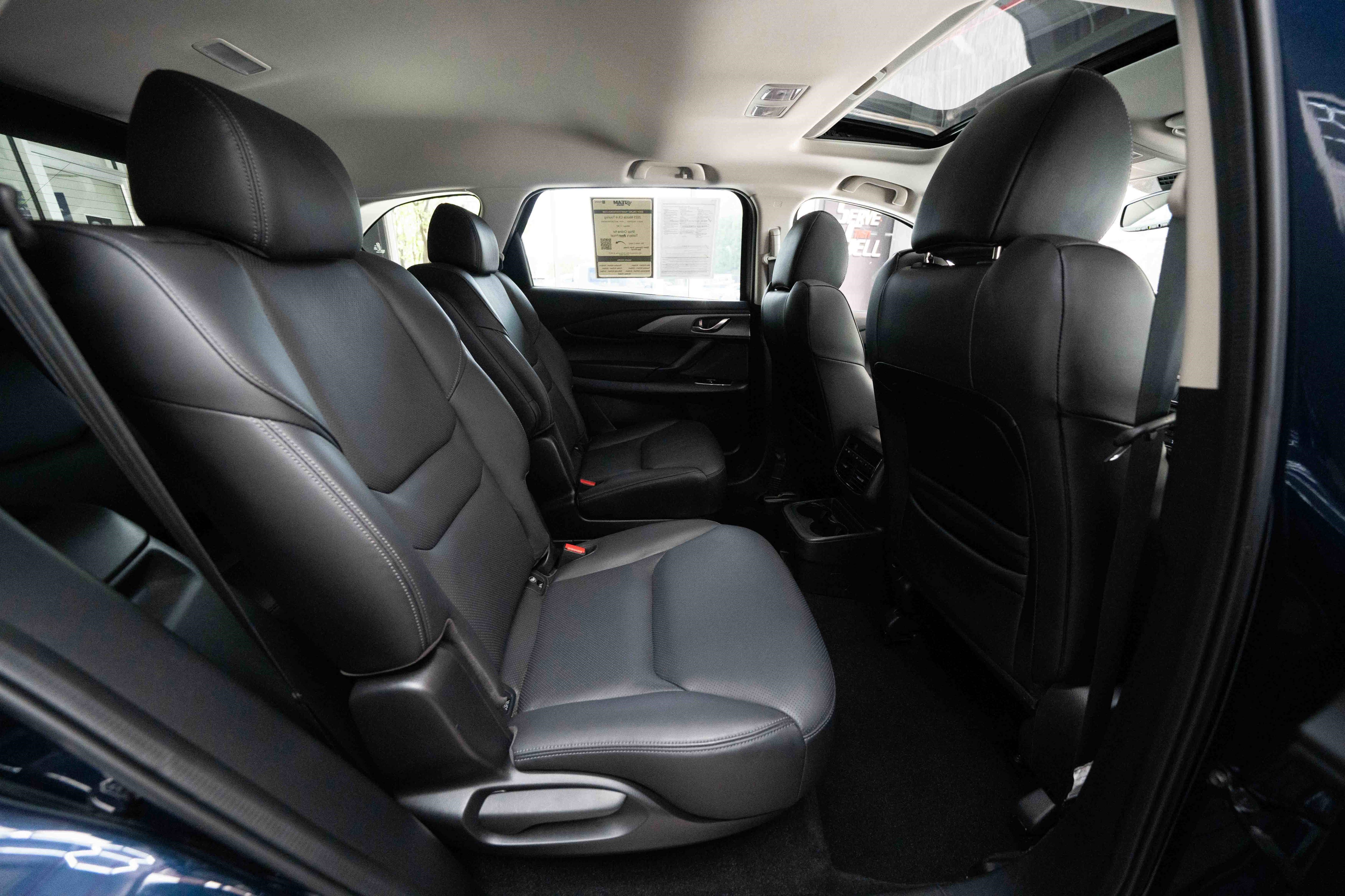 Used 2023 MAZDA CX-9 Touring image 25