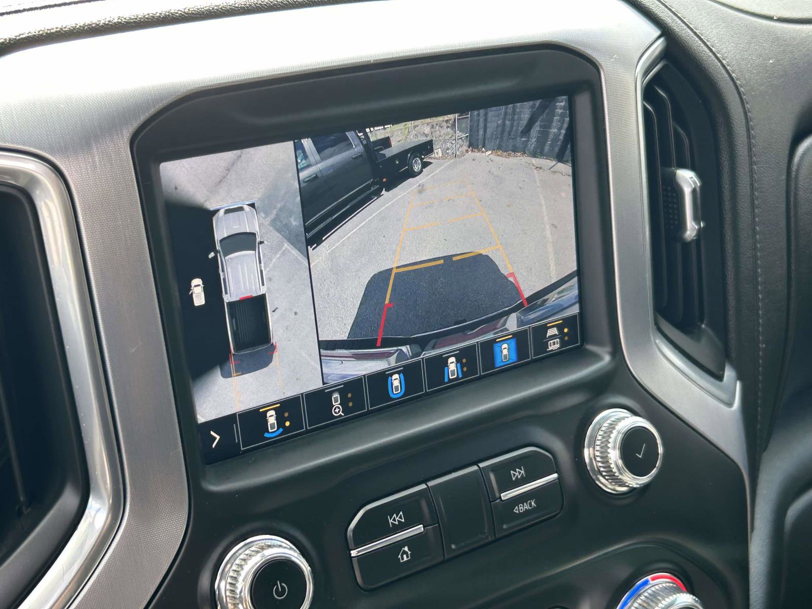 Used 2021 GMC Sierra 2500 SLT w/ SLT Premium Package image 25