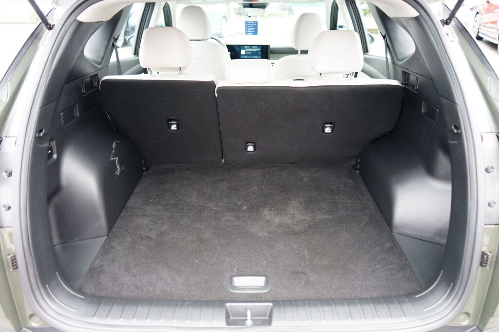 Certified 2025 Hyundai Tucson SE FWD image 14