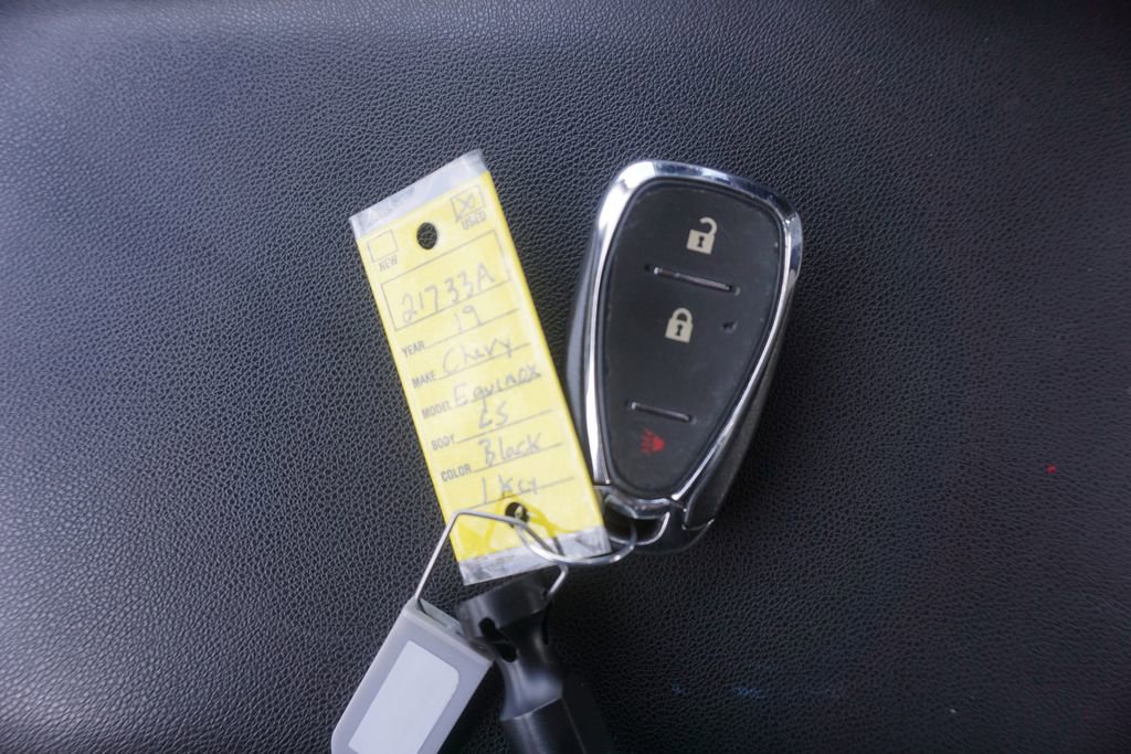 Used 2019 Chevrolet Equinox LS FWD image 28