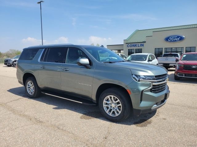 Used 2023 Chevrolet Suburban LT RWD image 22