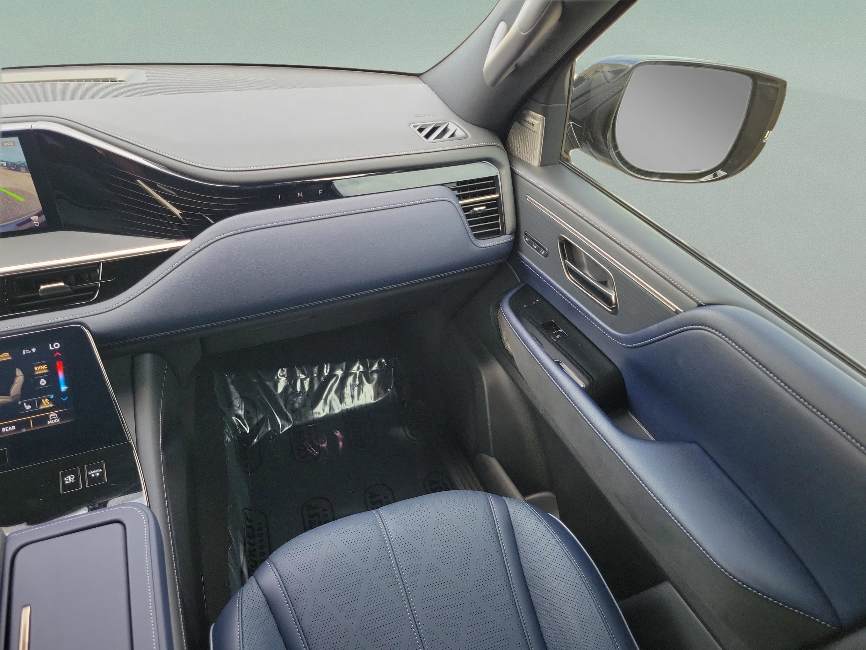 Certified 2026 INFINITI QX80 4WD w/ Sport Exterior Package image 11