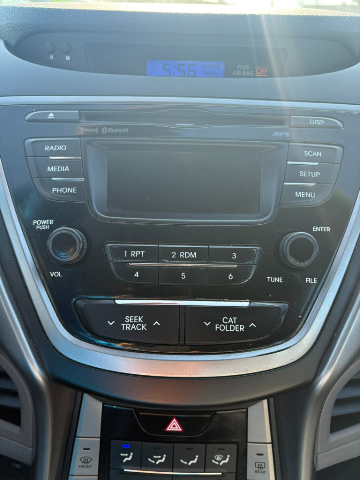 Used 2013 Hyundai Elantra GLS w/ Preferred Pkg image 16