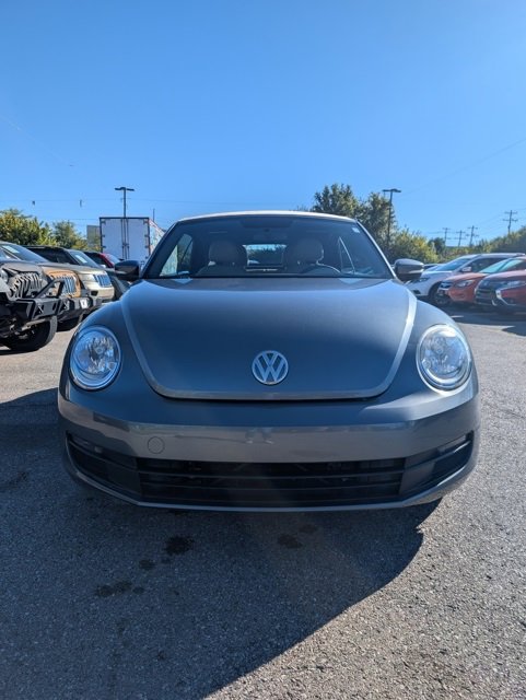 Used 2013 Volkswagen Beetle 2.5 image 2