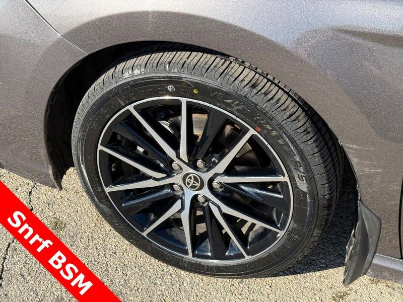 Used 2023 Toyota Camry SE w/ Convenience Package image 10