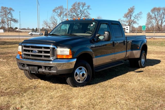 Used 1999 Ford F350 Lariat image 1