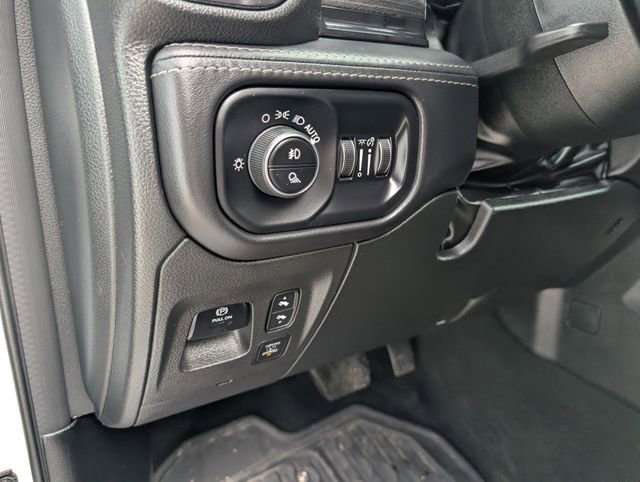 Used 2023 RAM 1500 Limited image 12