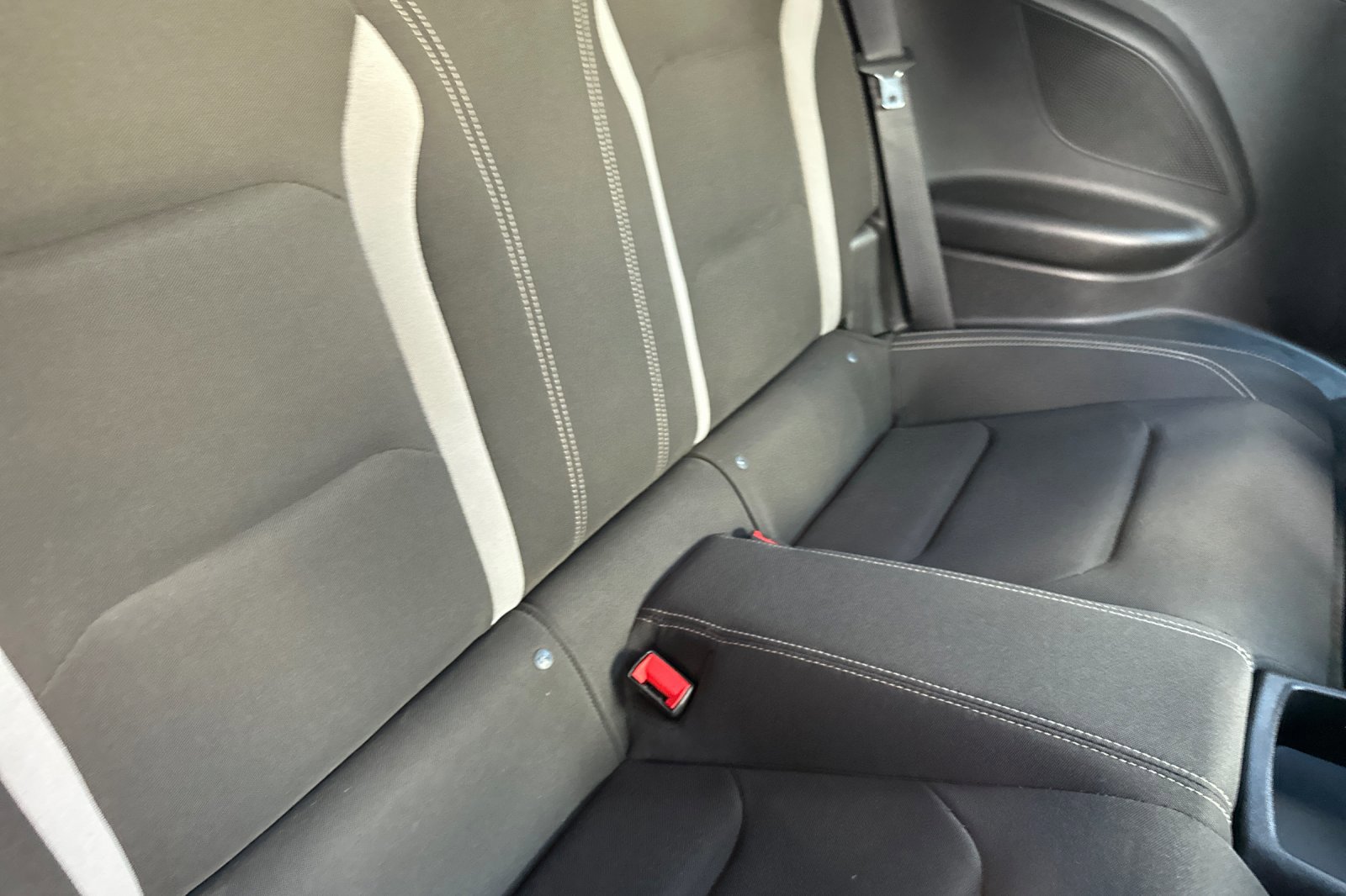 Used 2020 Chevrolet Camaro LT w/ RS Package RWD image 17