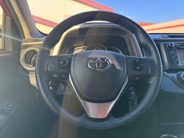 Used 2015 Toyota RAV4 LE image 20