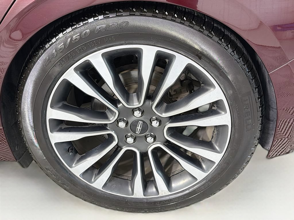 Used 2018 Lincoln Continental Select FWD image 37