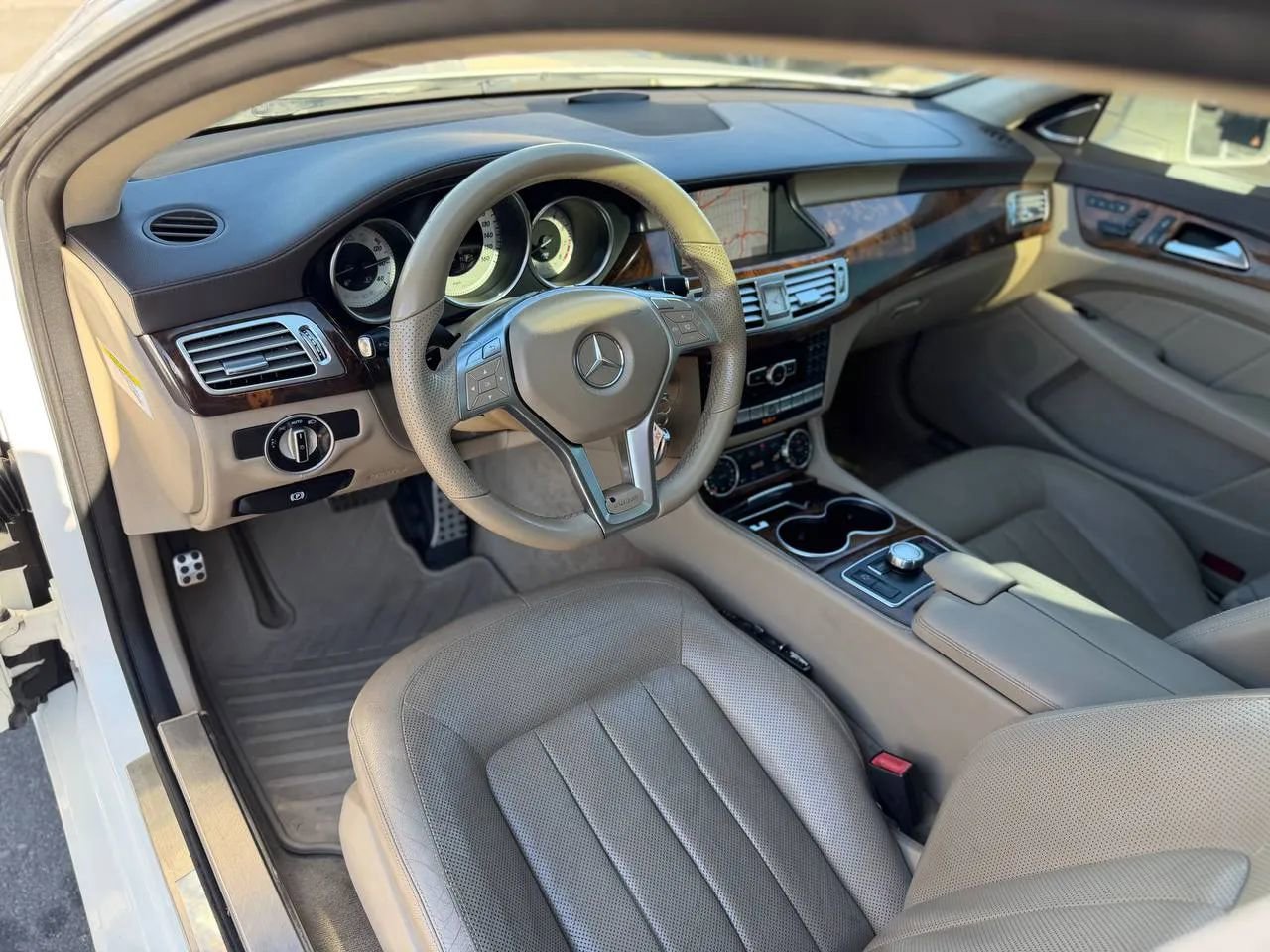 Used 2013 Mercedes-Benz CLS 550 image 24