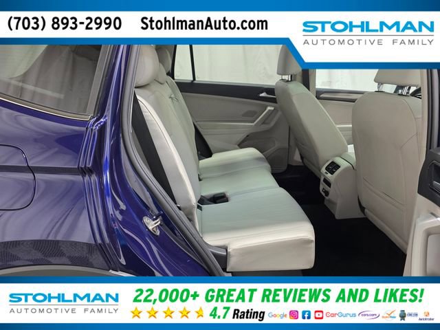 Used 2022 Volkswagen Tiguan SE w/ Panoramic Sunroof Package image 32