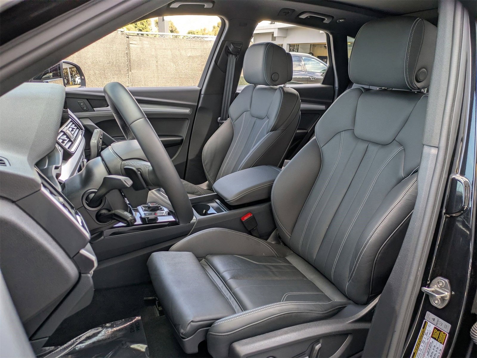 Used 2024 Audi Q5 2.0T Premium w/ Summer of Audi Package image 30