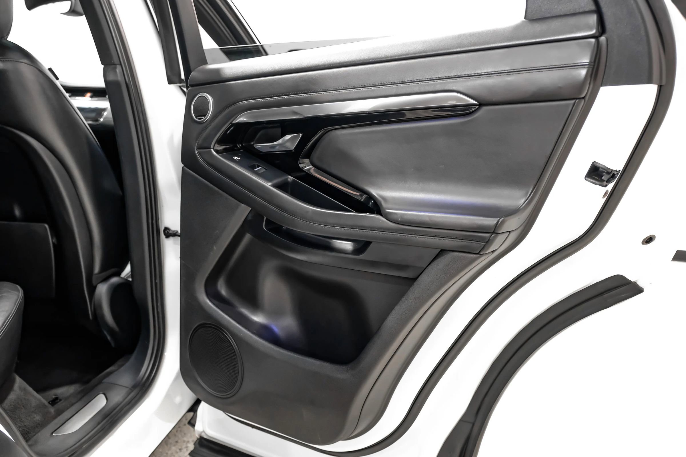 Used 2020 Land Rover Range Rover Evoque R-Dynamic SE image 58