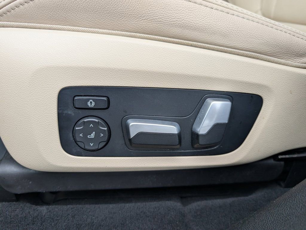 Used 2021 BMW X3 xDrive30i w/ Premium Package image 18