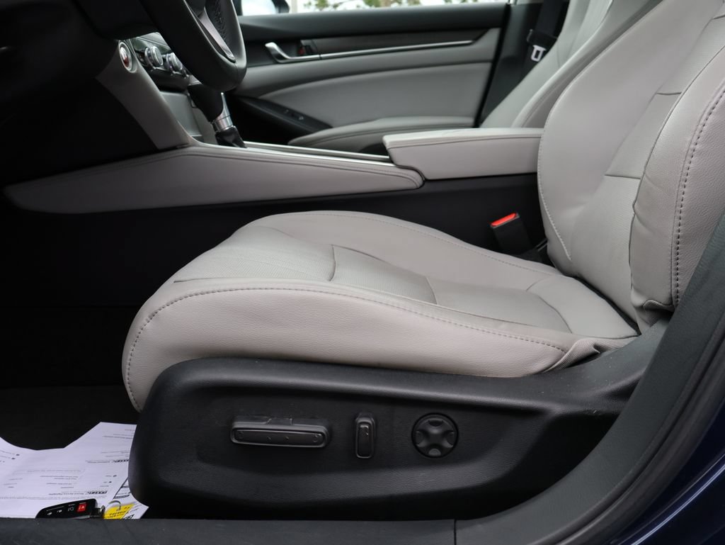 Certified 2018 Honda Accord EX-L image 30
