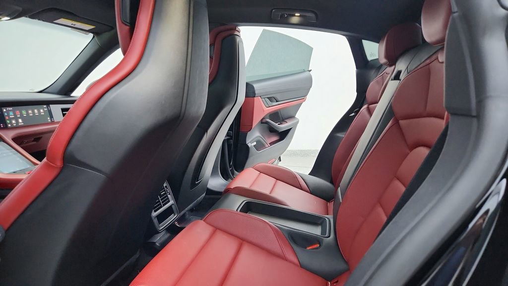 Used 2020 Porsche Taycan 4S w/ Premium Package image 30