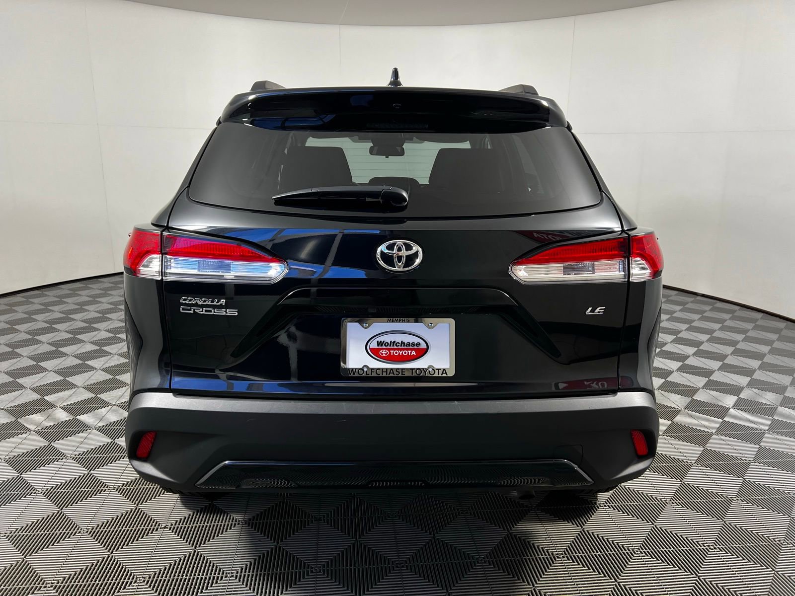 Certified 2025 Toyota Corolla Cross LE image 6