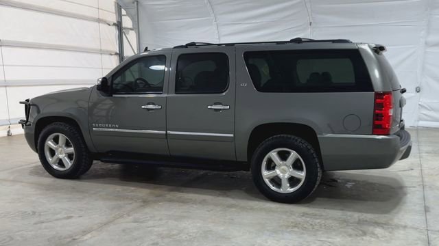 Used 2011 Chevrolet Suburban LTZ image 6