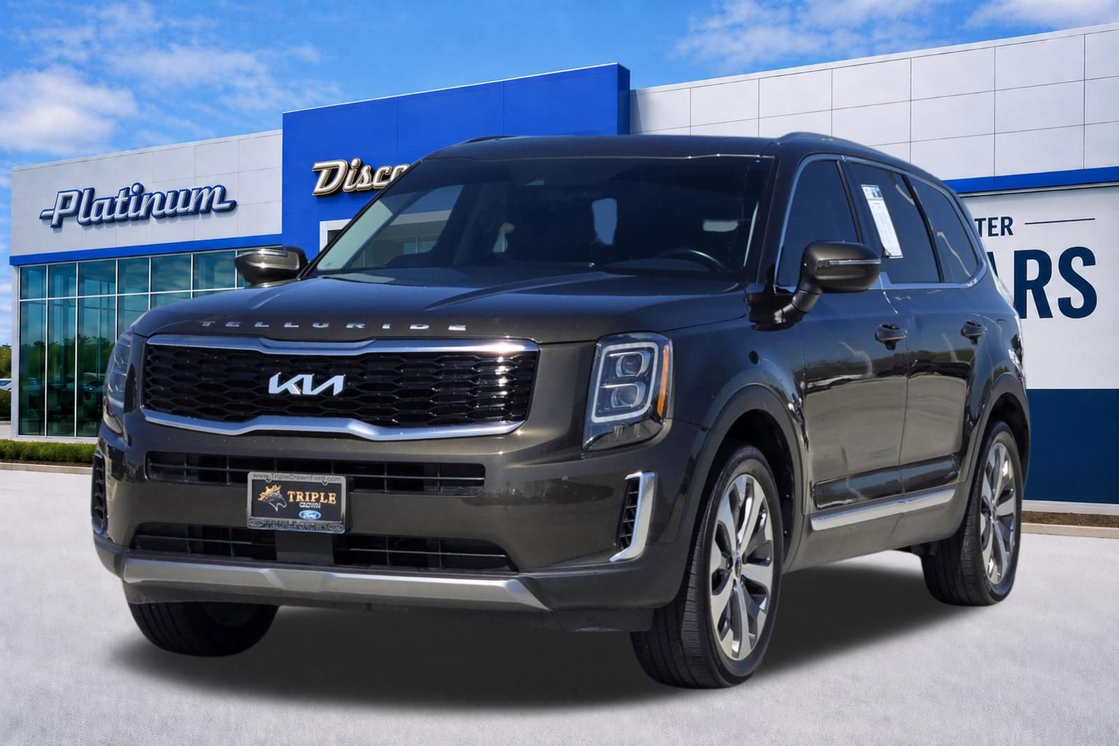 Used 2022 Kia Telluride EX w/ EX Premium Package FWD image 2