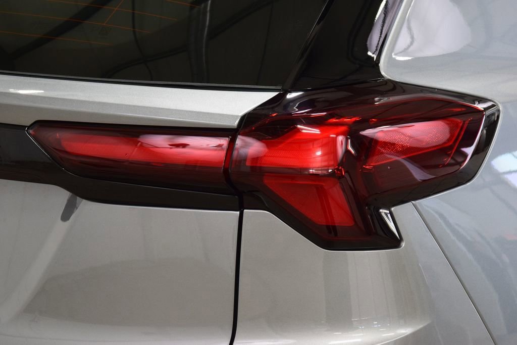 New 2027 Chevrolet Bolt RS w/ Technology Package FWD image 21