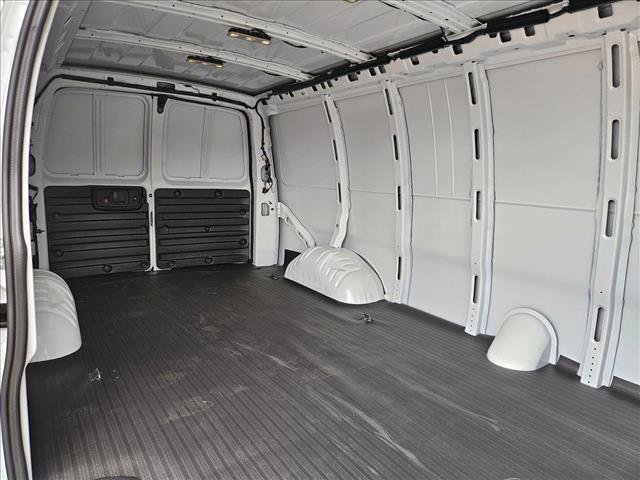 New 2026 Chevrolet Express 2500 Extended w/ Driver Convenience Package RWD image 15
