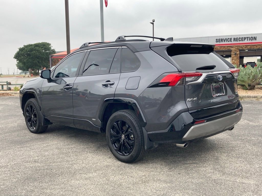 Used 2024 Toyota RAV4 XSE AWD/4WD image 7