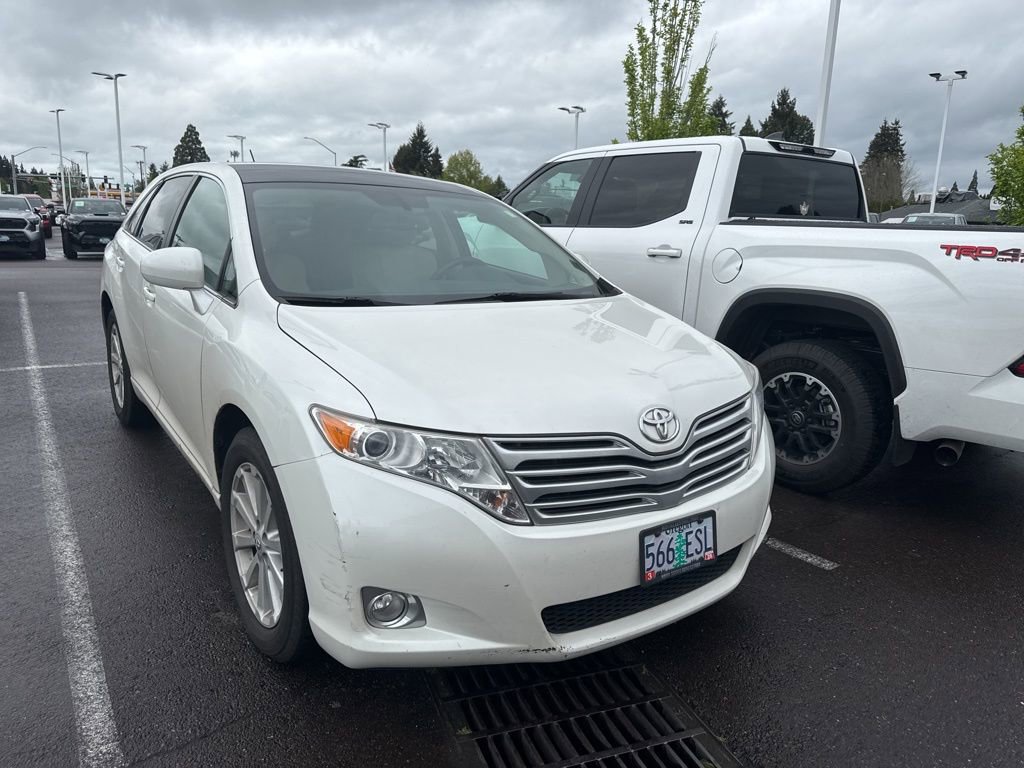 Used 2010 Toyota Venza FWD image 2