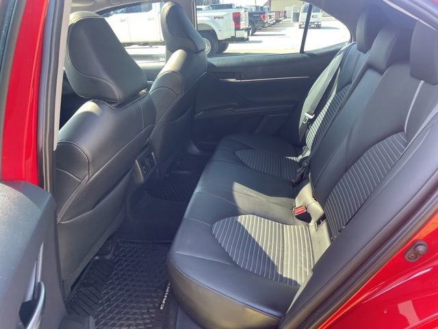 Used 2023 Toyota Camry SE image 10