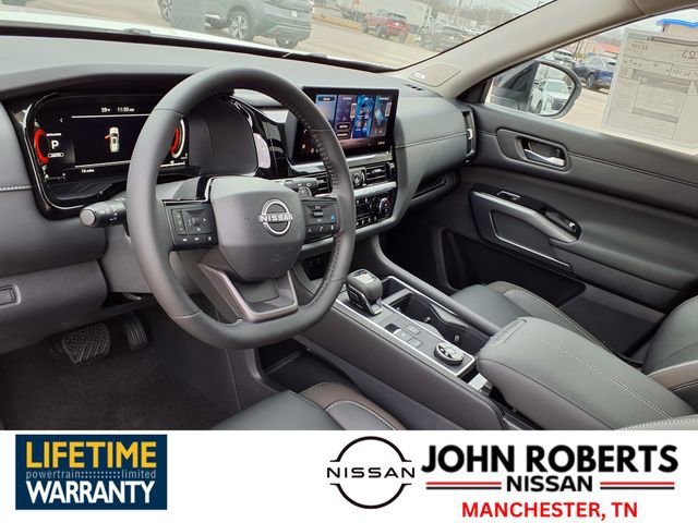 New 2026 Nissan Pathfinder SL image 4