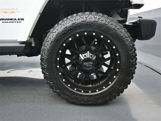 Used 2014 Jeep Wrangler Unlimited Sahara w/ Connectivity Group image 41