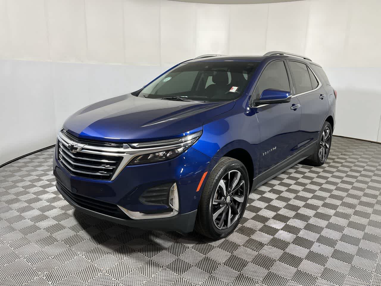 Used 2022 Chevrolet Equinox Premier AWD/4WD image 4