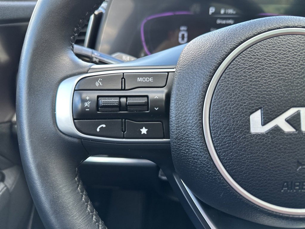 Used 2025 Kia Sportage EX w/ Premium Package image 36