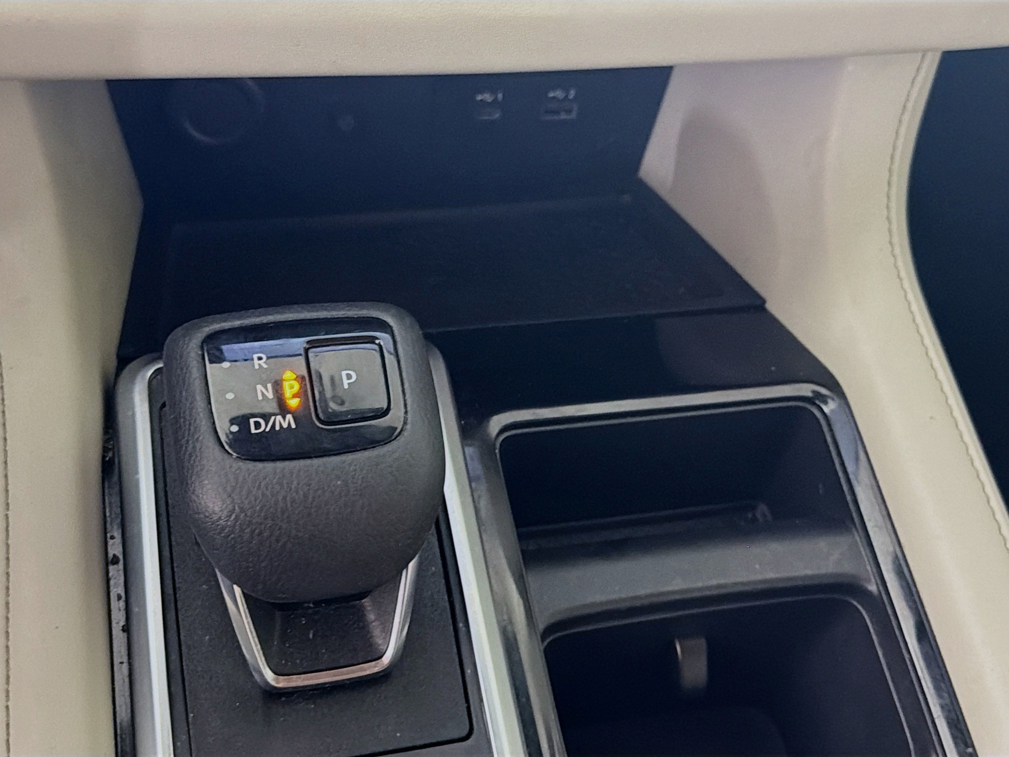 Used 2023 Nissan Pathfinder SL w/ Lighting Package (N92) FWD image 24