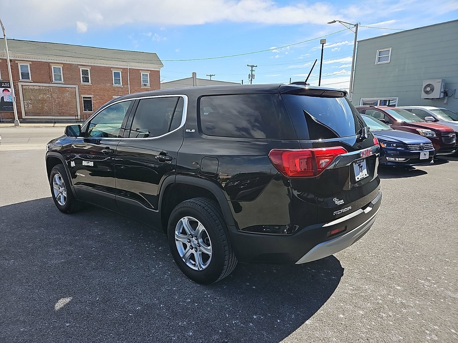 Used 2019 GMC Acadia SLE image 4