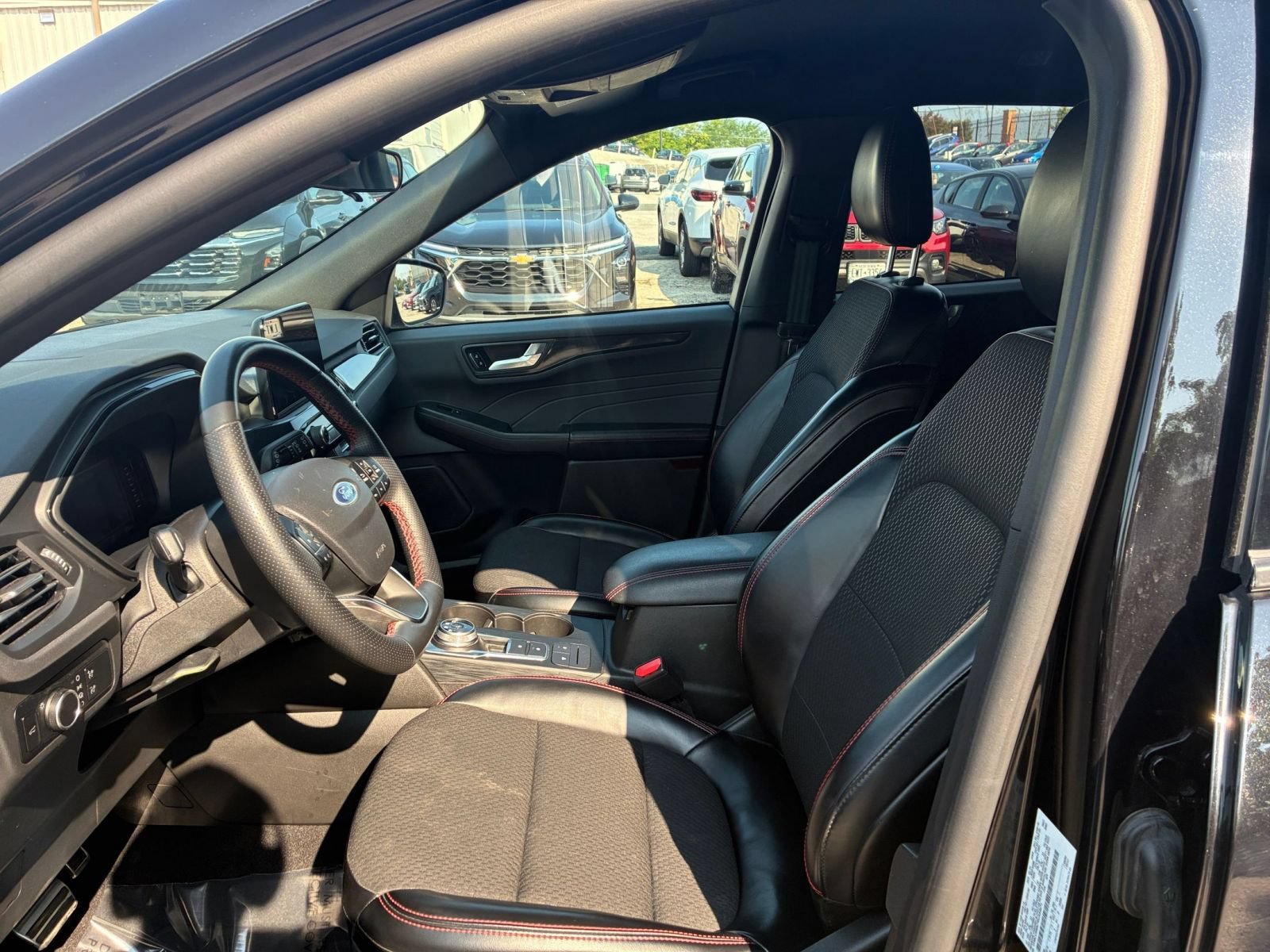 Used 2024 Ford Escape ST-Line AWD/4WD image 21