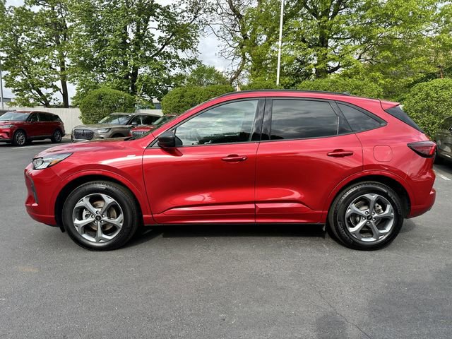 Certified 2024 Ford Escape ST-Line w/ Tech Pack #1 AWD/4WD image 8
