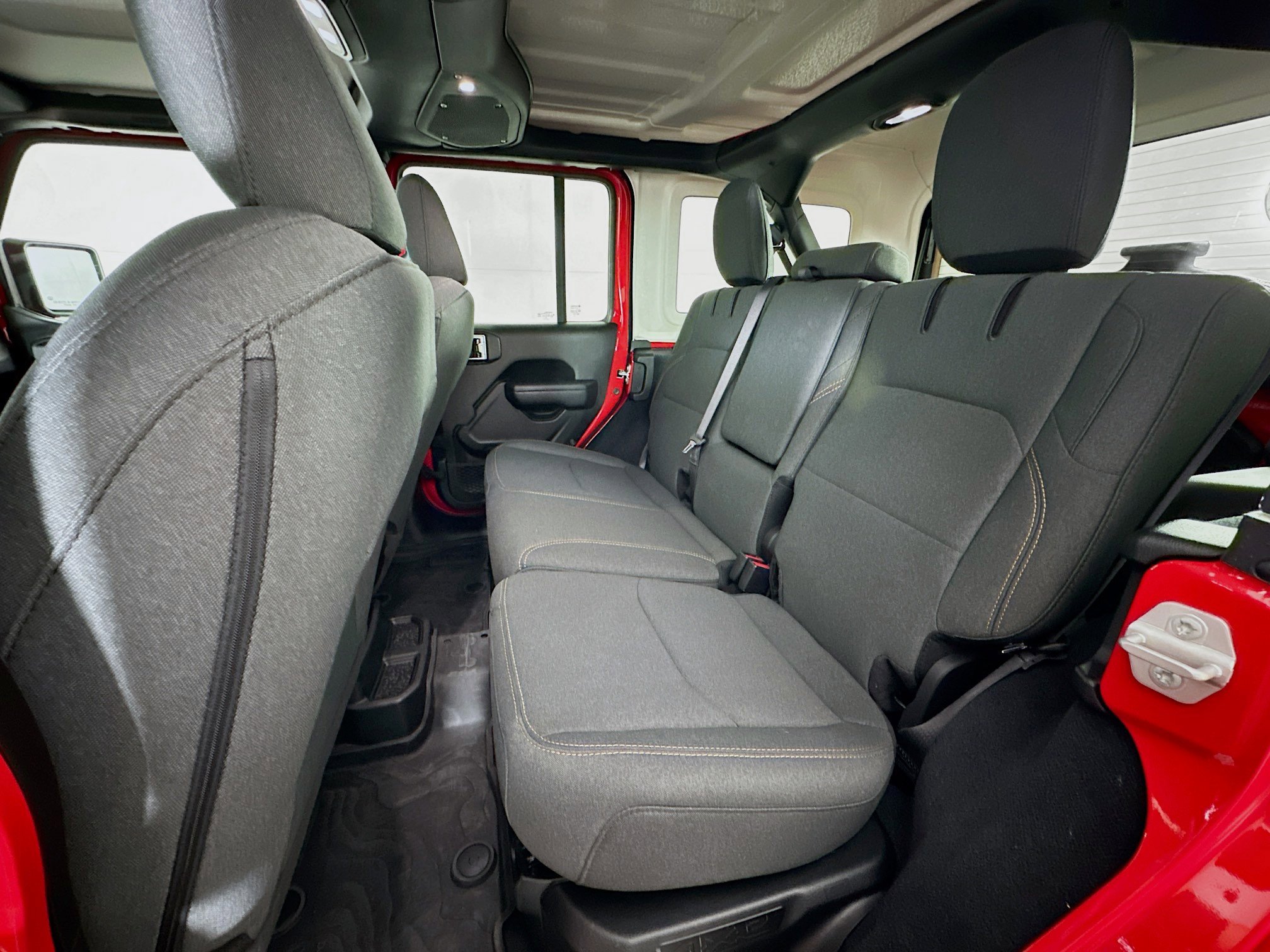 Used 2024 Jeep Wrangler Sport S w/ Technology Group image 25