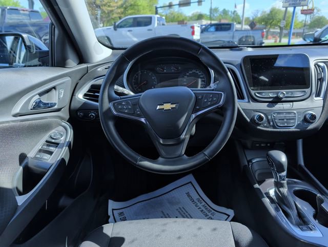 Used 2024 Chevrolet Malibu LT w/ Midnight Edition FWD image 2
