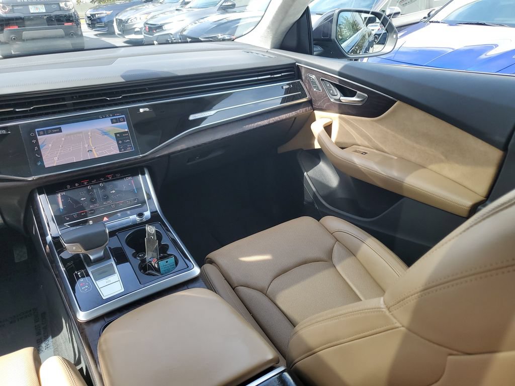 Used 2019 Audi Q8 Prestige w/ Luxury Package AWD/4WD image 19
