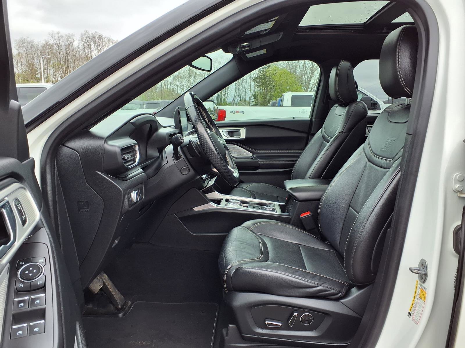 Used 2020 Ford Explorer ST w/ Premium Technology Package AWD/4WD image 15