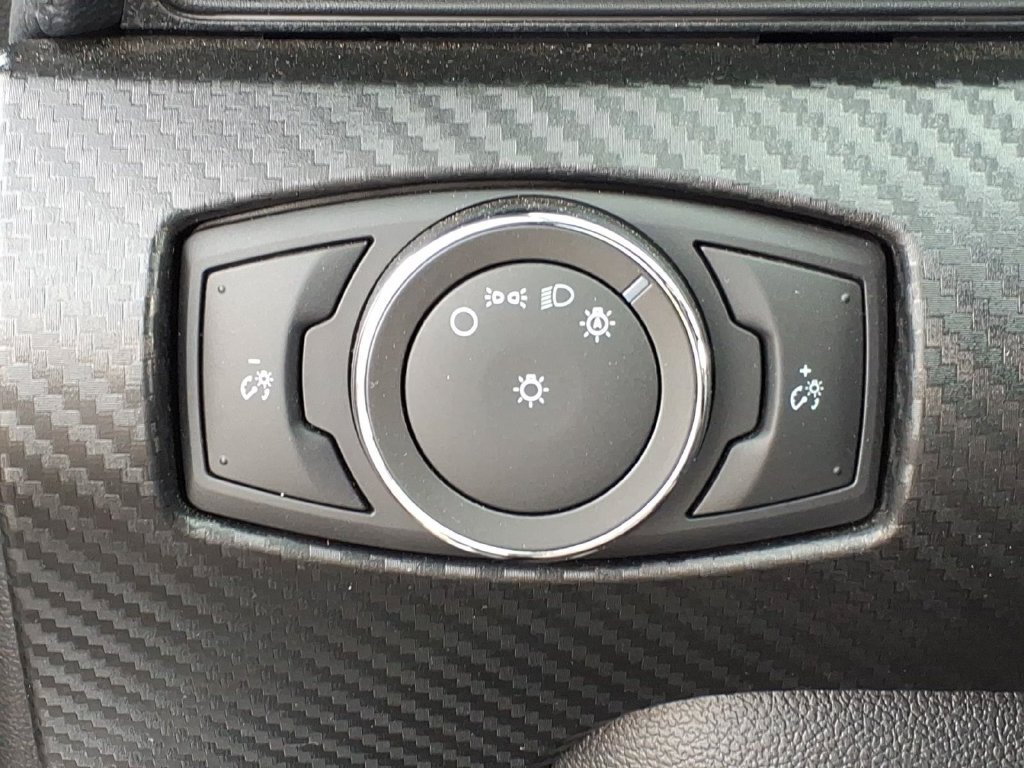 Used 2022 Ford Mustang Convertible RWD image 16